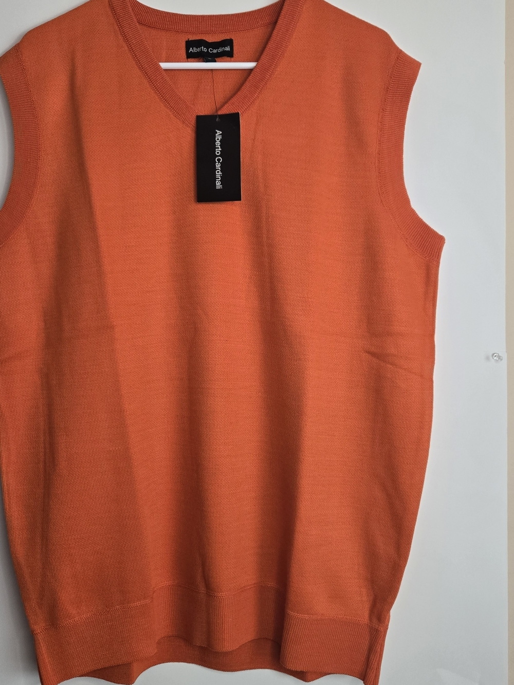 Alberto Cardinali Men's V-Neck Knit Sweater Vest in Orange